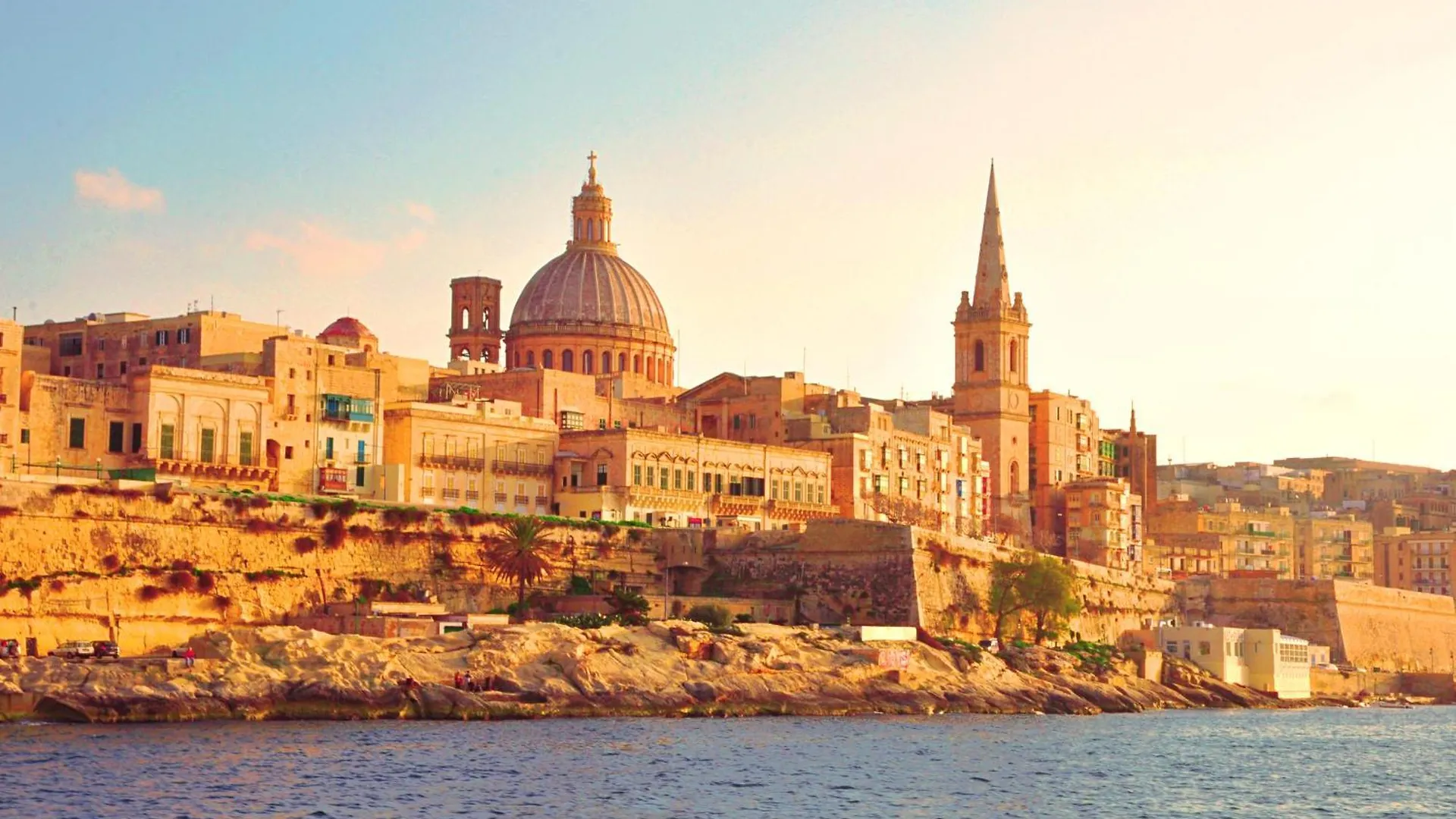 Magnificent Sea View Penthouse Cospicua - Happy Rentals Malta