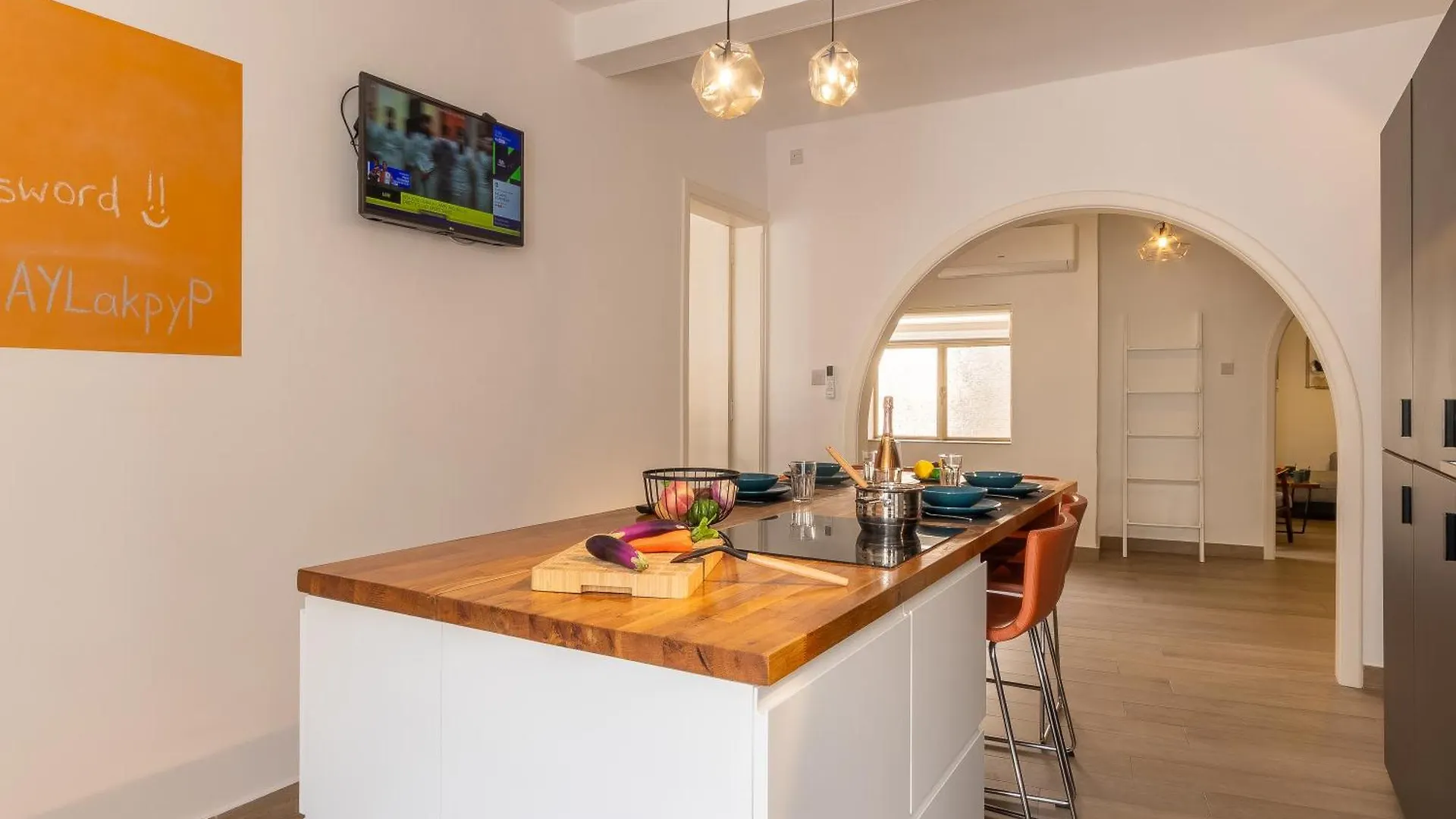 Magnificent Sea View Penthouse Cospicua - Happy Rentals Apartment