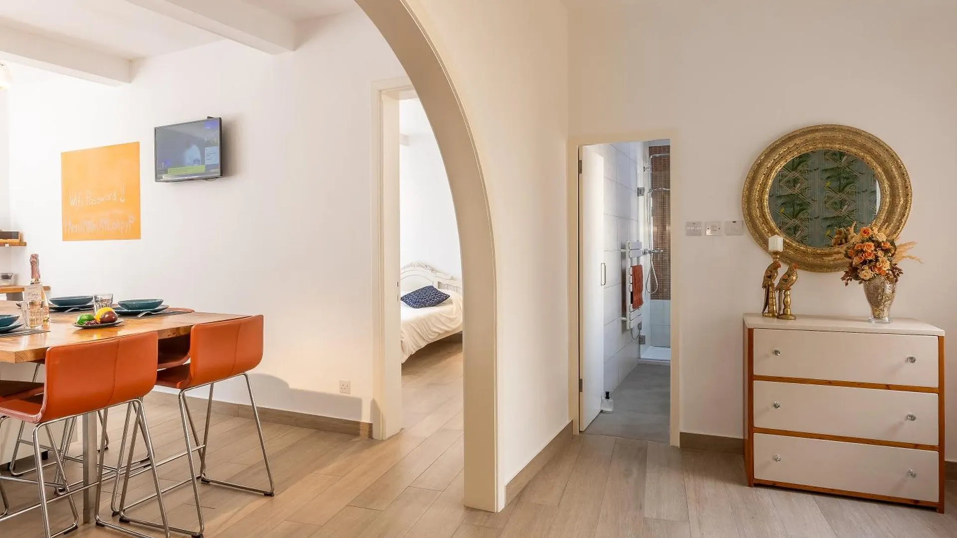 Apartment Magnificent Sea View Penthouse Cospicua - Happy Rentals
