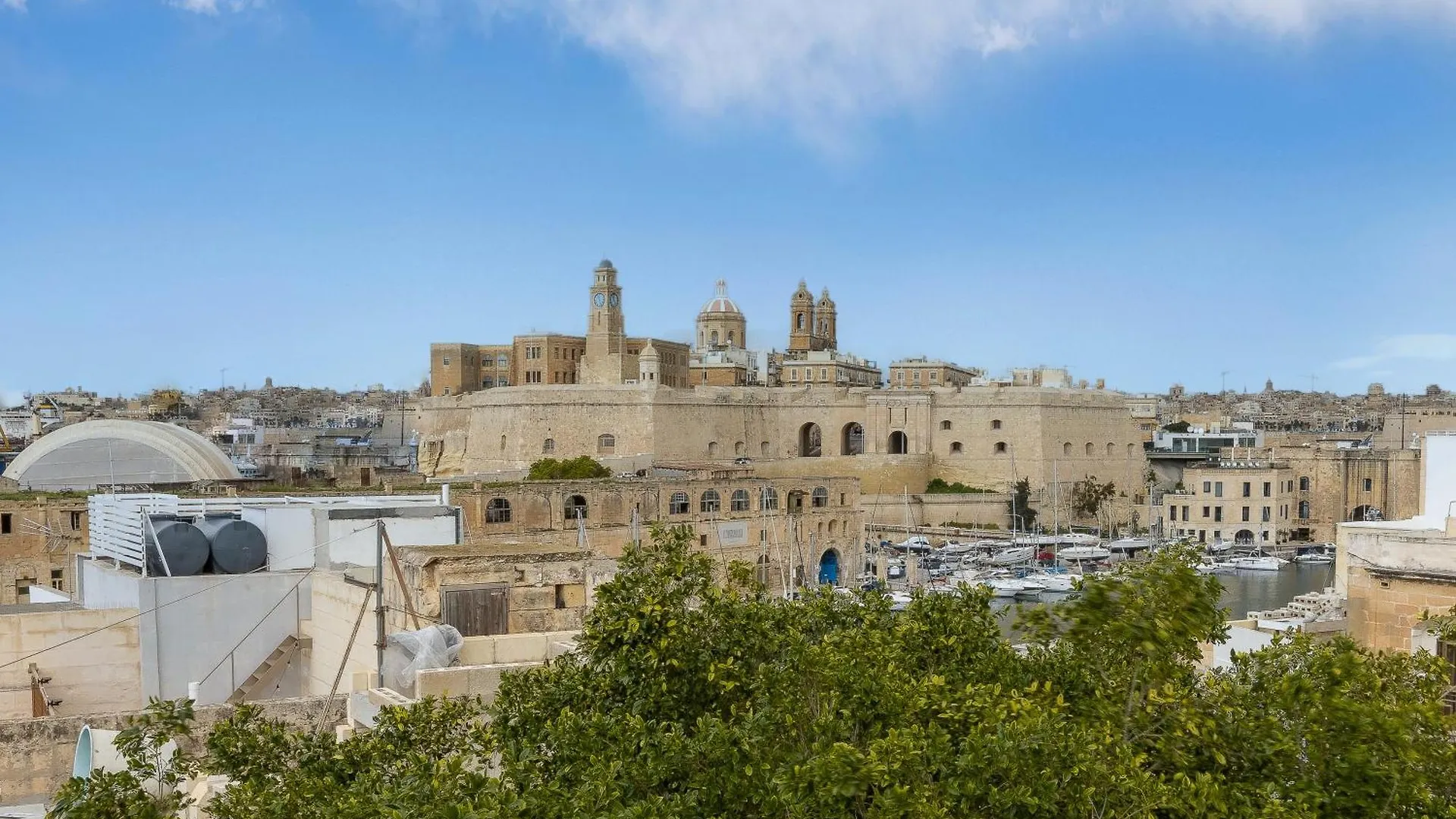 Magnificent Sea View Penthouse Cospicua - Happy Rentals Apartment