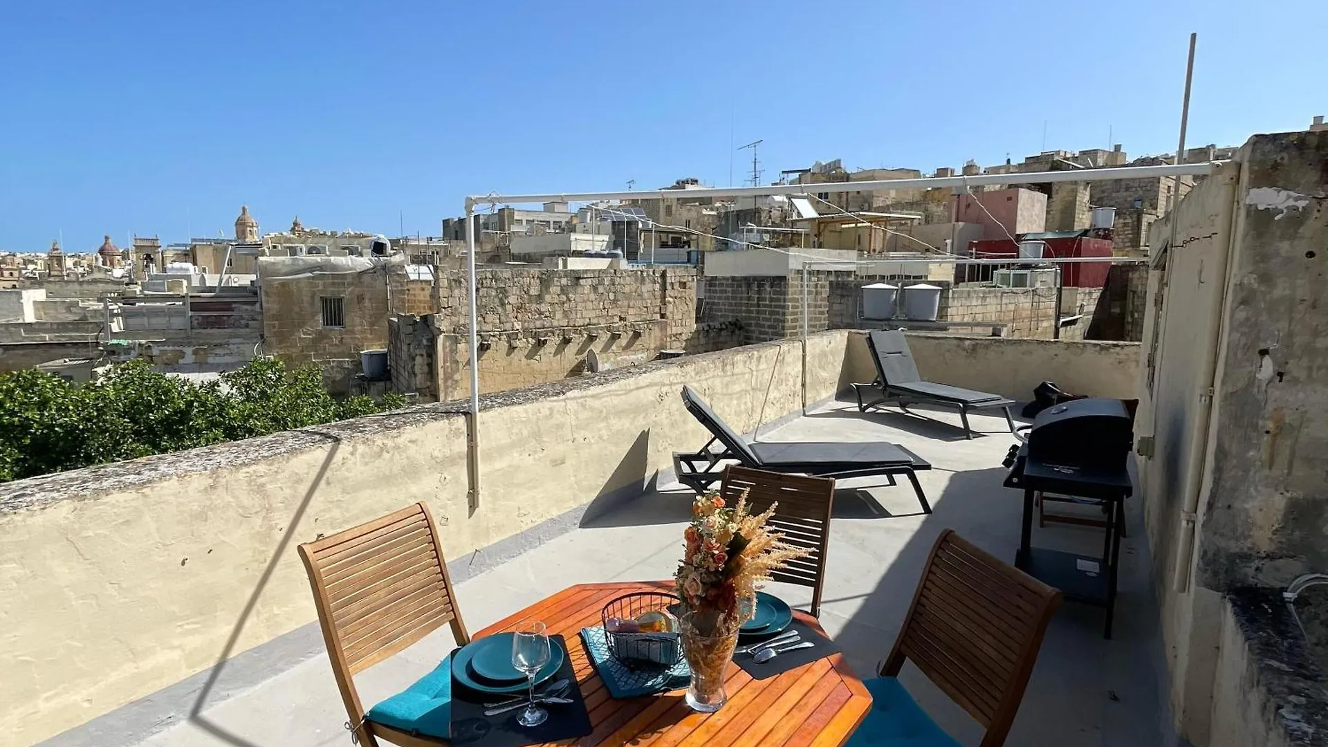 Magnificent Sea View Penthouse Cospicua - Happy Rentals 0*,  Malta